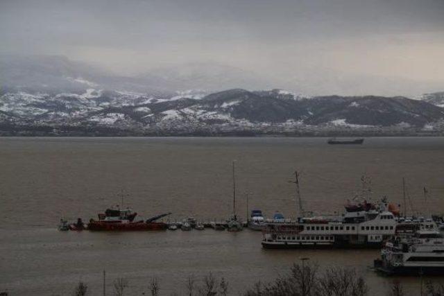 İzmit'te Ev Ve Işyerlerini Su Bastı (3)