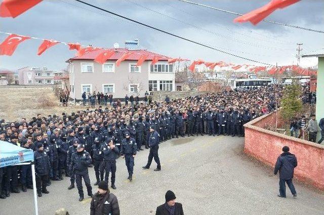 Şehit Uzman Onbaşı Güzel, Toprağa Verildi