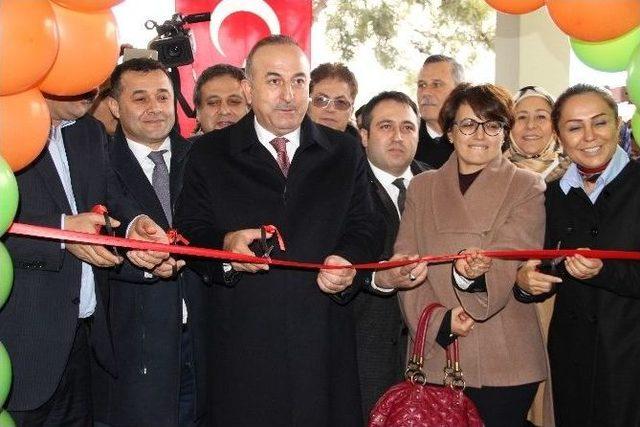 Bakan Çavuşoğlu, Alanya’da Danışma Ve Tedavi Merkezi Açtı