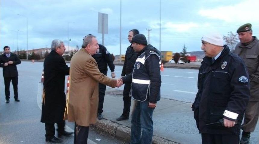 Başkan Şahiner&rsquo;den Anlamlı Hediye