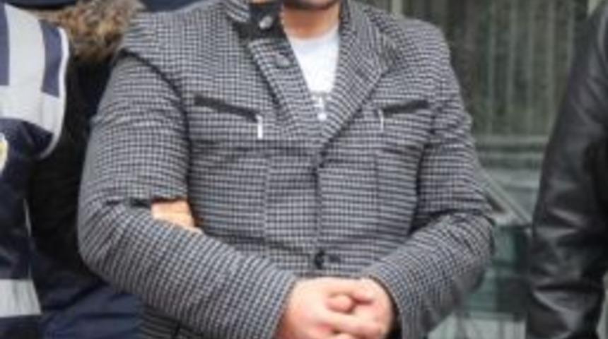 250 Bin Liralık Altın Ve Para &Ccedil;alan Şahıs Tutuklandı