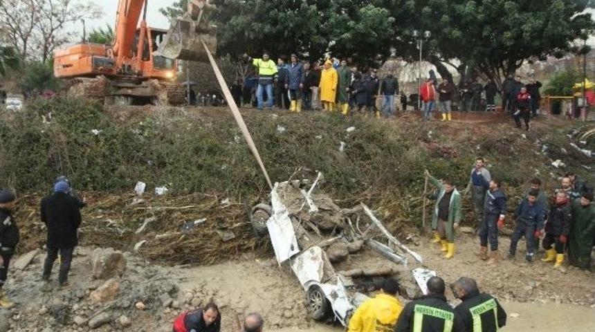 Mersin&rsquo;de Selde Hayatını Kaybeden &Ccedil;iftin Otomobiline Ulaşıldı