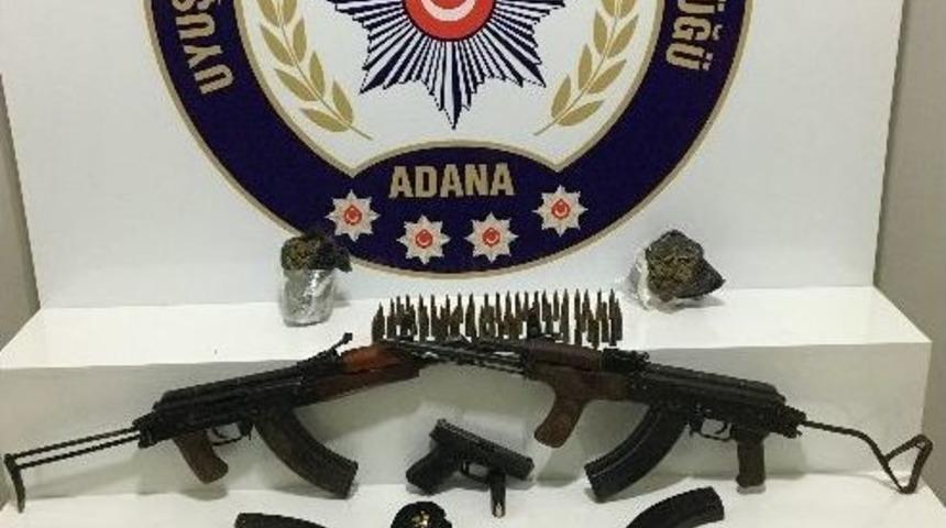 Uyuşturucu Bulunan Evin Bah&ccedil;esi Cephaneliği Aratmadı