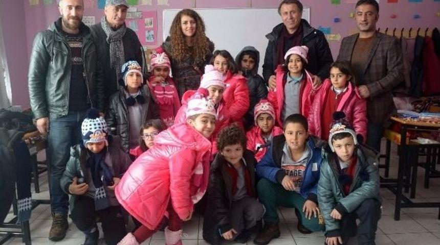 Ovacık&rsquo;ta &Ouml;ğrencilere Kışlık Kıyafet Yardımı