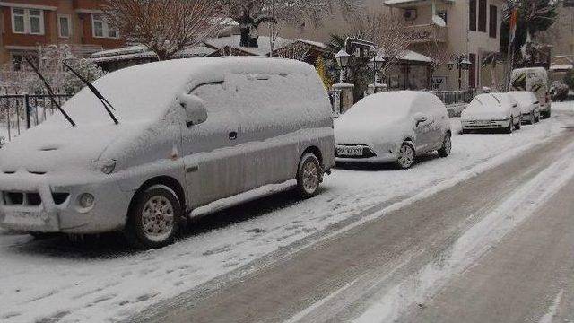 Kar, Tekirdağ’da Hayatı Olumsuz Etkiledi