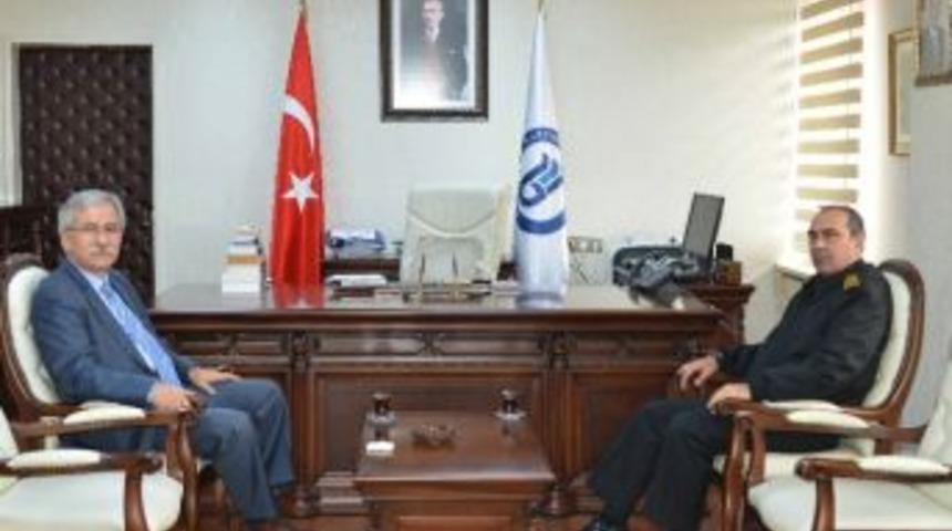 Garnizon Komutanı Selvitop&rsquo;dan Rekt&ouml;r Kaplan&rsquo;a Ziyaret