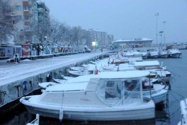 Çanakkale, Yılın Son Gününde Beyaza Büründü