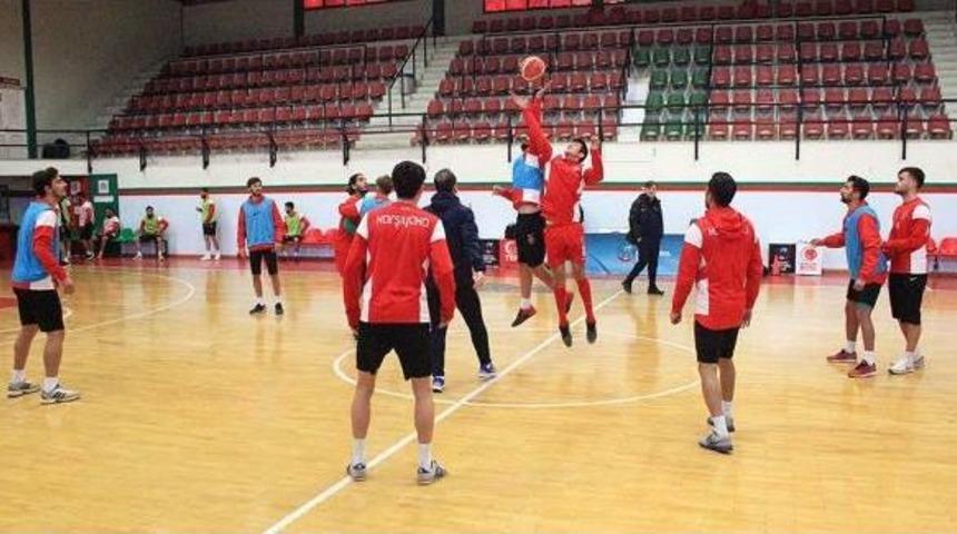 Karşıyaka Kendini Aştı