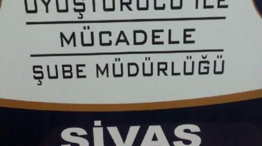 K&ouml;pek Vitaminlerini Uyuşturucu Diye Satan 3 Kişi Yakalandı