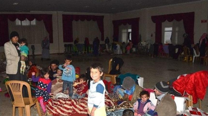 Akdeniz Belediyesi Ekipleri, Vatandaşlar İ&ccedil;in Seferber Oldu