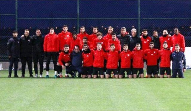 Manisaspor'un Antalya Kampı Başladı