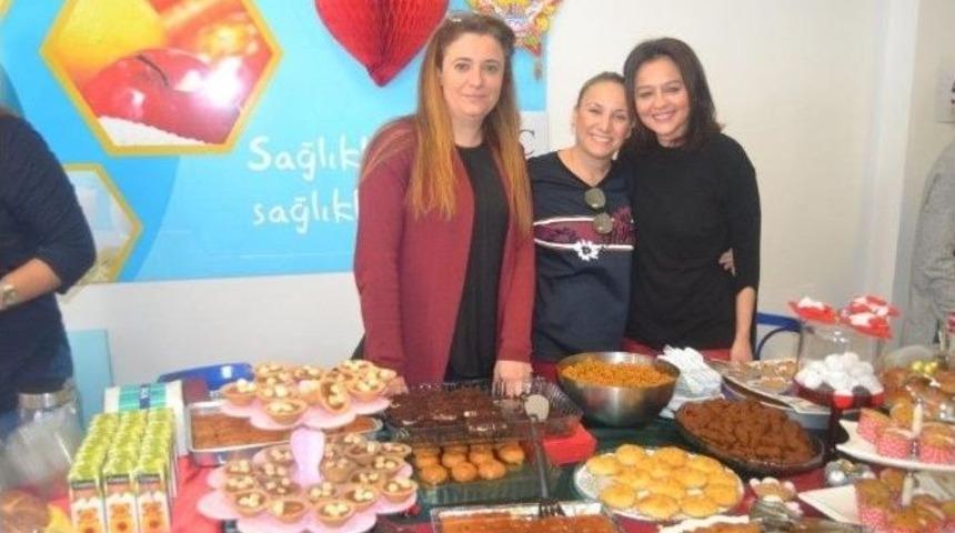 Yılbaşı Panayırının Geliri Onkoloji Hastası Miniklere