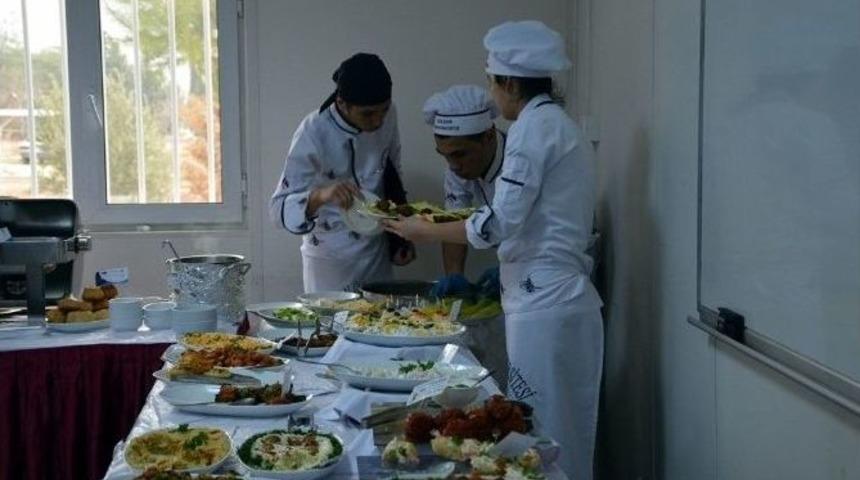 Hr&uuml; Aş&ccedil;ıları D&ouml;nem Sonunda H&uuml;nerlerini Sergilediler