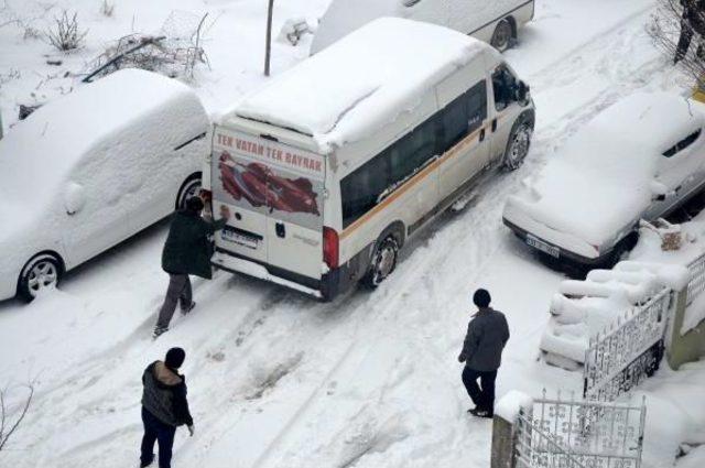 Gelibolu'da Kar Yağışı Etkili Oldu