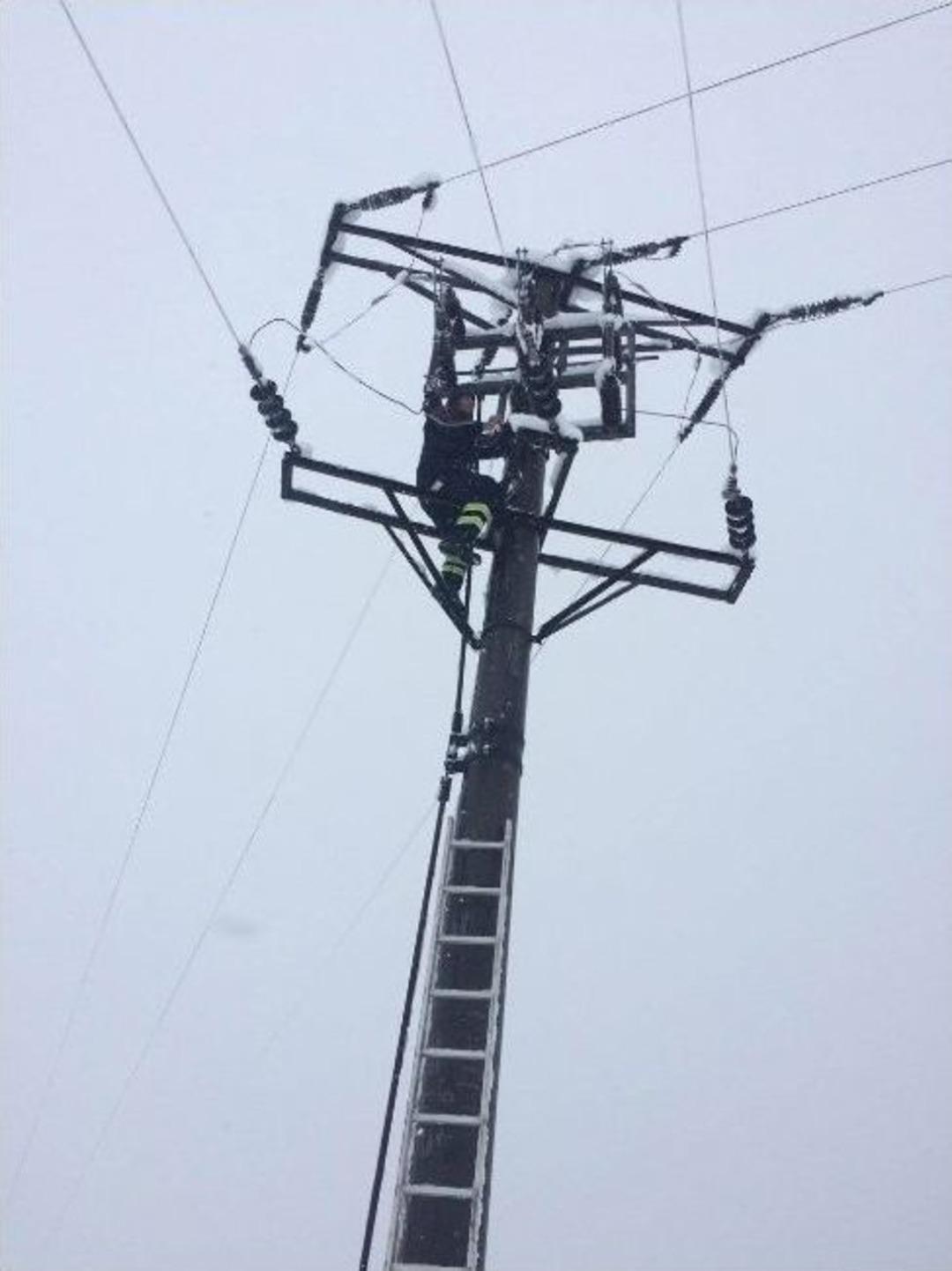 Uedaş &lsquo;kesintisiz Enerji&rsquo; İ&ccedil;in Sahada