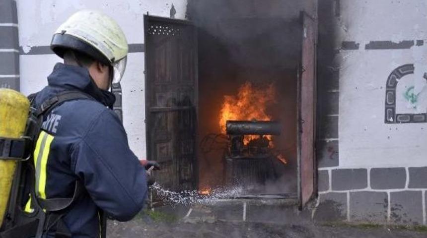 Siverek'te Elektrik Trafosu Yandı