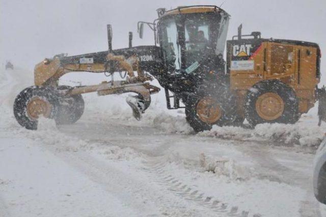 Balıkesir'de 240 Mahalle Yolu Kapalı