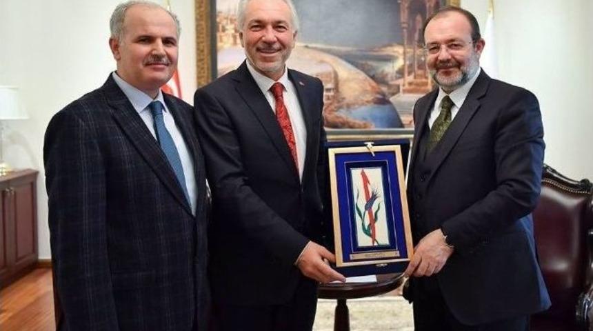 Kamil Sara&ccedil;oğlu, Başkan G&ouml;rmez&rsquo;den Kur&rsquo;an Eğitim Merkezi Binası İ&ccedil;in Destek İstedi