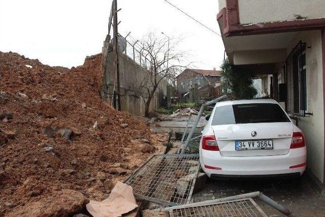 İstinat Duvarı Çöktü, Vatandaş Tedirgin Oldu