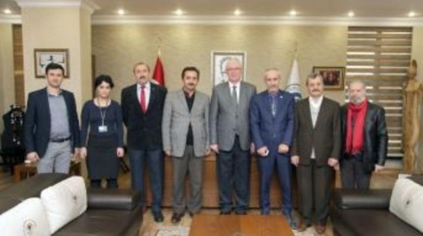 G&uuml;m&uuml;şhanelilerden Başkan Kurt&rsquo;a Ziyaret