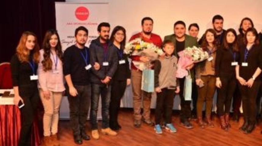 Sosyal Medya Fenomenleri Mehmet Burak Torun Ve Emrah Şahan, Celal Bayar &Uuml;niversitesi&rsquo;ne Konuk Oldu.