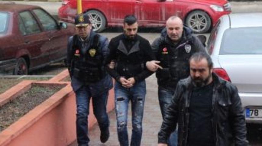 Karab&uuml;k Polisi Uyuşturucu Satıcılarına G&ouml;z A&ccedil;tırmıyor