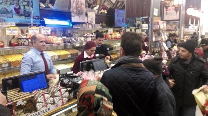 Kuruyemiş&ccedil;ilerde Yılbaşı Mesaisi