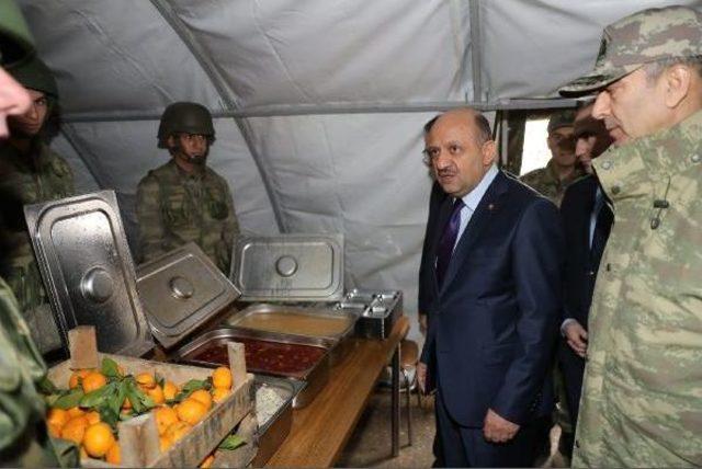 Şırnak'ta Geceyi Askerlerle Geçiren Bakan Işık; Terör Örgütünün Beli Kırıldı - Ek Fotoğraflar