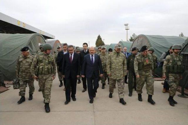 Şırnak'ta Geceyi Askerlerle Geçiren Bakan Işık; Terör Örgütünün Beli Kırıldı - Ek Fotoğraflar