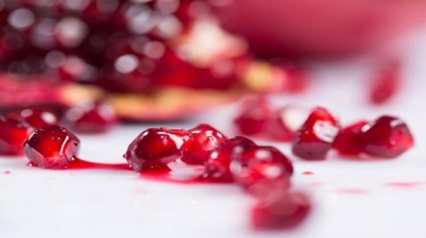 Nar yemeniz i&ccedil;in 15 ayrı neden