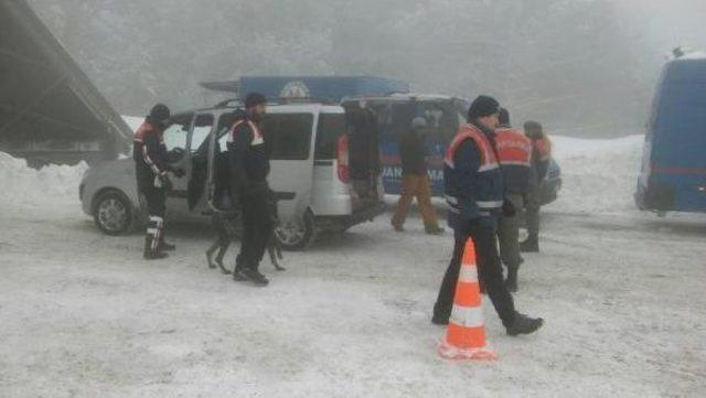 Uludağ'da Kar Kalınlığı 2 Metre 32 Santim (2)