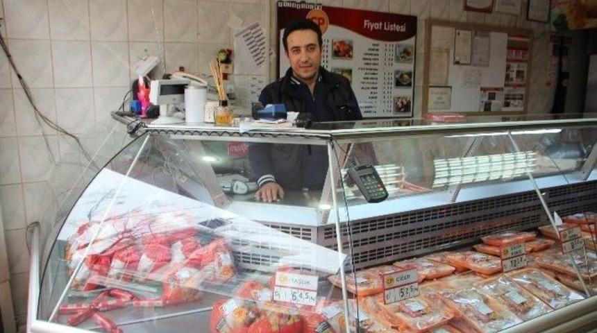 Vatandaş Hindi Yerine B&uuml;t&uuml;n Tavuk Tercih Ediyor