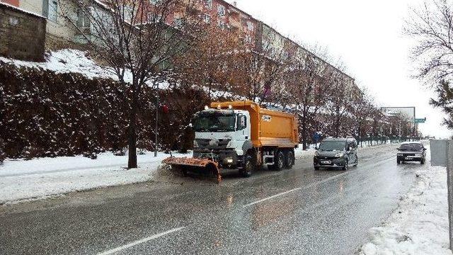 Yozgat’ta Karla Mücadele Devam Ediyor