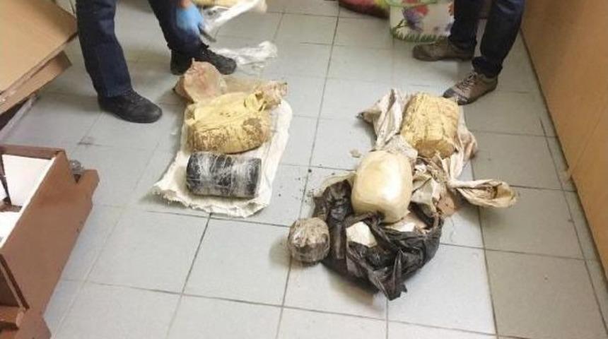 Suriye Sınırında &Ccedil;ok Sayıda Patlayıcı Ele Ge&ccedil;ti