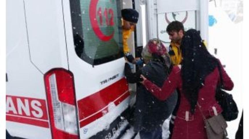 Hamile Kadın 4 Saatte Hastaneye Yetiştirildi