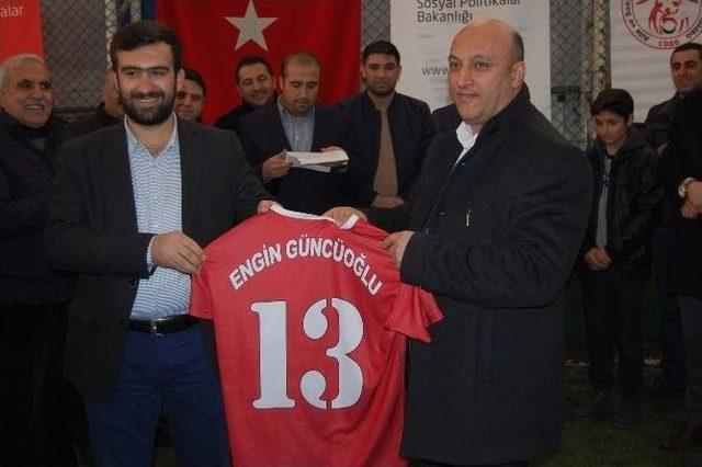 Bitlis’te ‘15 Temmuz Şehitleri Halı Saha Futbol Turnuvası’ Sona Erdi