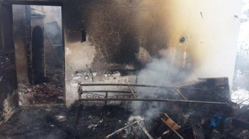 Kışın Ortasında Evsiz Kaldılar