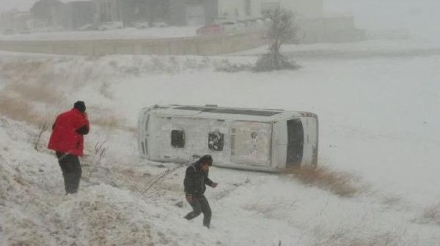 Edirne'de Iki Ayrı Kaza: 1 Ölü, 12 Yaralı