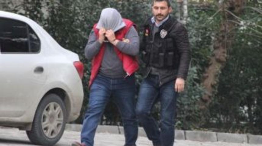 Uyuşturucu Ve Silahla Yakalanan Emlak&ccedil;ı Tutuklandı