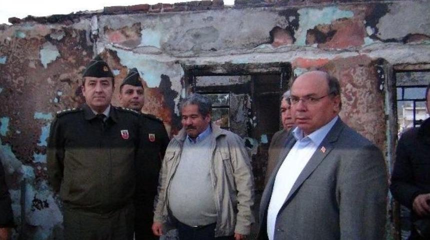 Vali &Ccedil;i&ccedil;ek Evi Yanan Şehit Ailesini Ziyaret Etti