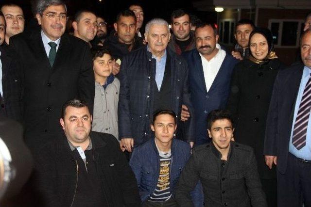 Başbakan Yıldırım, Oğuzeli Belediye Başkanını Ziyaret Etti