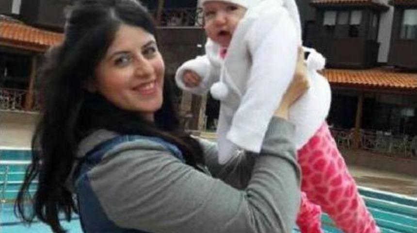 5'inci Katın Balkonundan D&uuml;şen Kadın &Ouml;ld&uuml;