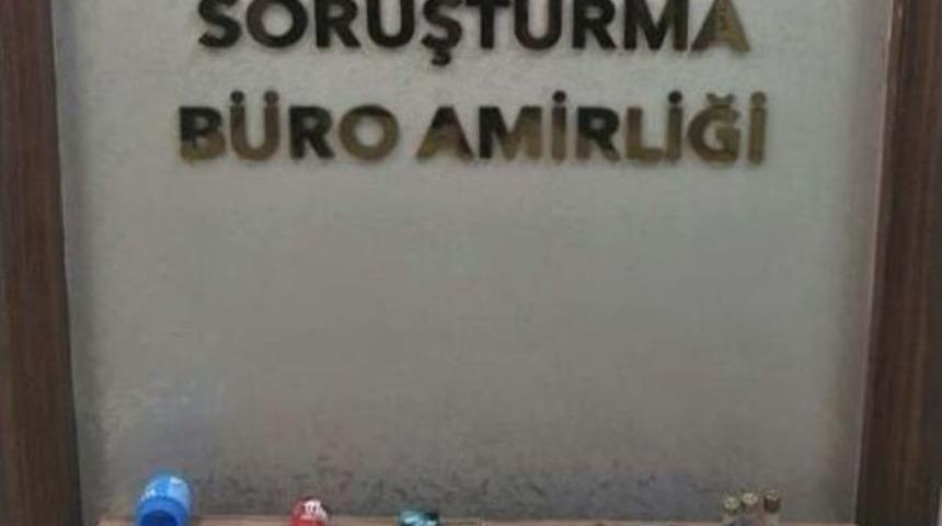 Bursa&rsquo;da Polisten Ka&ccedil;an Ara&ccedil;tan 140 Gram Uyuşturucu &Ccedil;ıktı
