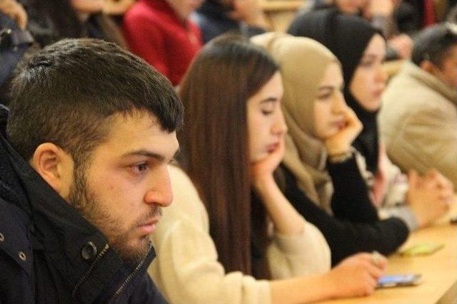 Kütahya’da ’15 Temmuz Ve Yeni Türkiye’ Konulu Konferans