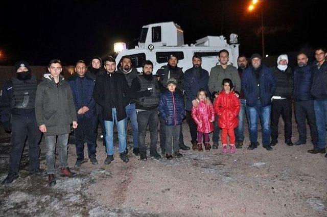 Patnos Gazeteciler Cemiyeti Yılbaşında Polisleri Unutmadı