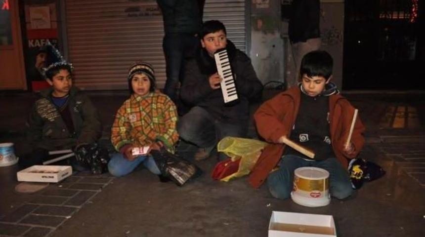 İzmir Yeni Yıla Sakin Girdi