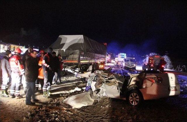 Bolu’da Trafik Kazası: 2 Ölü