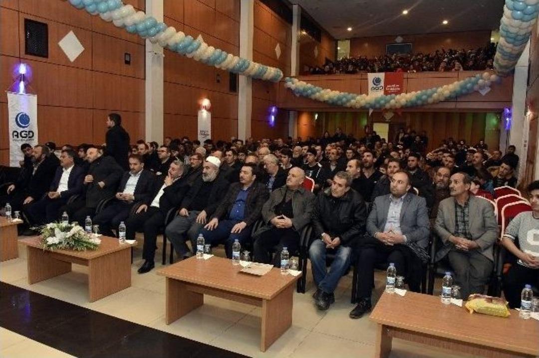 G&uuml;m&uuml;şhane&rsquo;de Mekke&rsquo;nin Fethi Kutlandı