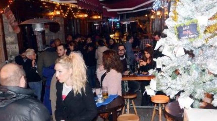 Bodrum, Yeni Yıla Havai Fişek Gösterisi Ile Girdi