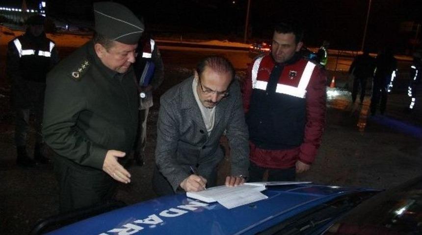 Vali Yurtna&ccedil;, Emniyet Ve Jandarma Personelinin Yeni Yılını Kutladı